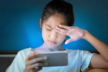 Tips Aman Menggunakan Gadget Agar Mata Sehat