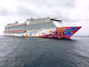 Akhir Tahun, Buleleng Sambut Lima Kapal Pesiar