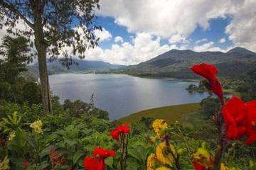 Danau Buyan-Tamblingan Suguhkan Pesona Pegunungan