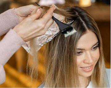 Perbedaan Cat Rambut dan Toning yang Perlu Dipahami