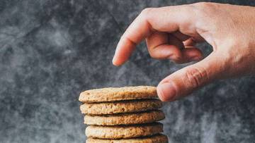 Mindful Snacking Bantu Kontrol Ngemil Berlebihan Harian