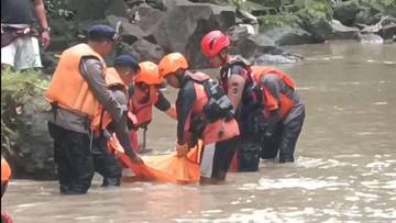 Ibu Balita Korban Banjir Ditemukan Tim SAR