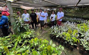 Unik, Puluhan Pejabat Dilantik di Kebun Kakao 
