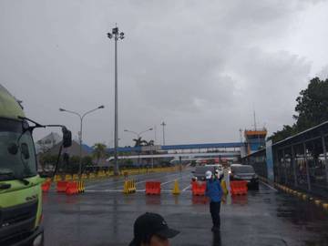 Pelabuhan Gilimanuk Tutup Sementara Akibat Cuaca Buruk