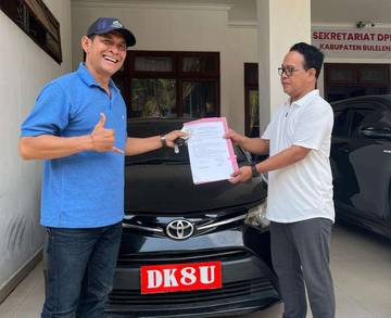 Wakil Ketua III DPRD Buleleng Kembalikan Kendaraan Dinas