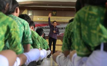 KPU Buleleng Bekali Siswa SMAN 1 Kubutambahan Demokrasi
