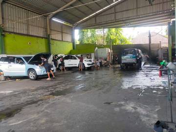 Geliat Usaha Jasa Cuci Mobil