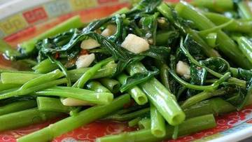 Makan Kangkung Benarkah Bisa Membuat Ngantuk