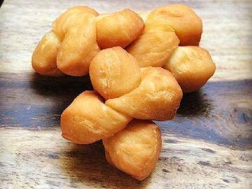 Kue Meihwa Jajanan Tradisional Bali Sarat Nilai Budaya
