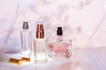Rekomendasi Parfum Wanita Tahan Lama