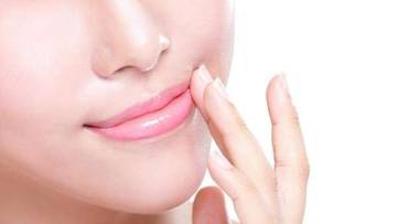 Cara Mencerahkan Bibir Secara Alami