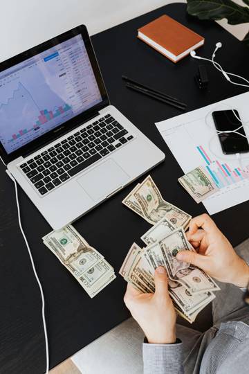 Kenali Modus dan Ciri-Ciri Investasi Bodong Ini 