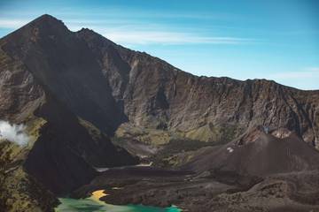 Gunung Terindah di Indonesia Ini Wajib Anda Didaki