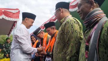 Ratusan Jemaah  Calon Haji Sintang Menunaikan Ibadah Haji