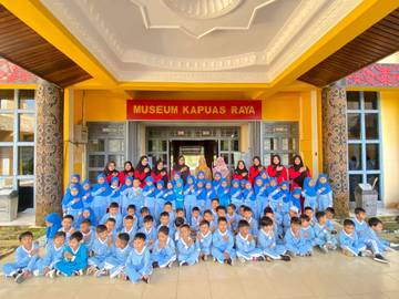 Kenalkan Budaya Sejak Dini, RA Sintang Kunjungi Museum 