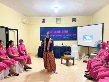 Bhayangkari Ranting Sintang Kota Gelar Pertemuan Rutin