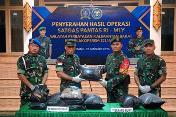 Satgas Pamtas TNI  di Sambas Gagalkan Penyelundupan Narkotika