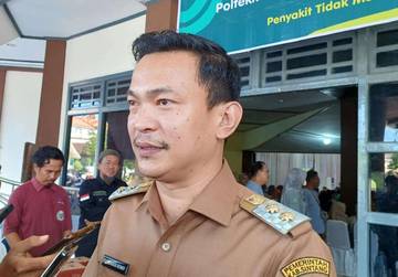 Wabup Sintang Minta Desa Segera Data Warga Miskin