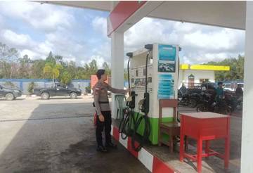 Polsek Boyan Tanjung Awasi Harga BBM 