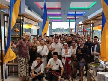 Vega Hotel Launching Dapur Mama  Dirangkai Dengan Bukber