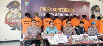 Polresta Sorong Kota Gelar Press Conference Berbagai Kasus