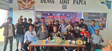 Petinju Papua Juara WBC Kunjungi Kota Sorong