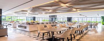 Nikmati Seafood-Cumi di Gardenia Restaurant Aston Sorong