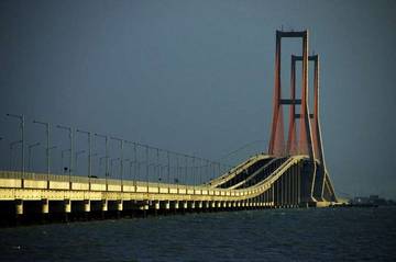 Senegal, Estonia dan Jembatan Suramadu: Kisah Bersejarah 20 Agustus