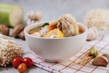 Sup Ayam, Sajian Hangat Penangkal Flu dan Batuk