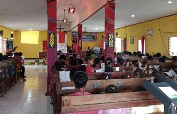 Danramil Teminabuan Hadiri HUT PI di Kampung Seribau
