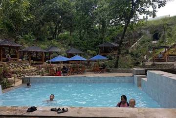 Sumber Belerang Kaduara: Wisata Alam Kaya Kesehatan