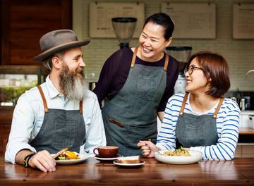 Bisnis Roti Gembong dengan Konsep Family Business