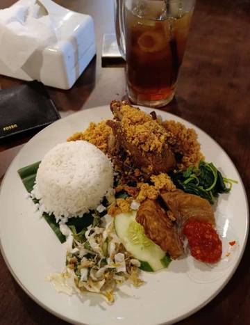 Ayam Kremes Sumenep, Cita Rasa Lezat yang Menggoda 