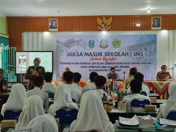 Kejari Sumenep Ajak Pelajar SMK Pahami Hukum Medsos