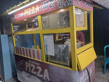 Kisah Hasbul, Menjadikan 'Pizza' Bisa Dinikmati Siapa Saja