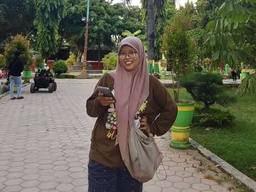 Perjalanan Ike: Dari Gudang Rokok ke "Caregiver"