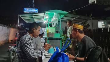 Bubur Ijo Jadi Alasan Warga Berhenti Sejenak