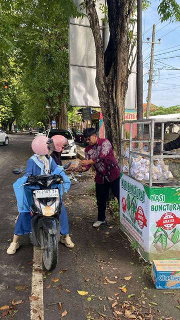 Ratusan Nasi Akhirat Warnai Giat Kita Berbagi Sosial