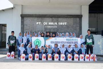 Siswa SMK Nasyrul Ulum Pelajari Industri Pengolahan Ikan