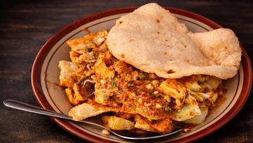 Rujak Cingur Madura Tetap Lezat Dengan Kerupuk Udang