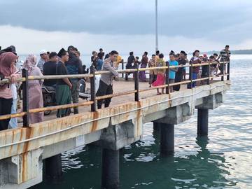 Warga Dungkek Dilaporkan Melompat dari Jembatan Pelabuhan