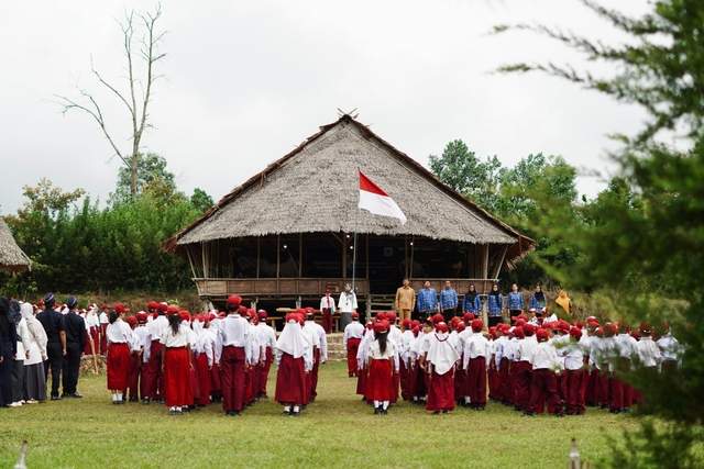 Kemenkeu Mengajar Sasar Sekolah Hingga Rumah Adat Mapur