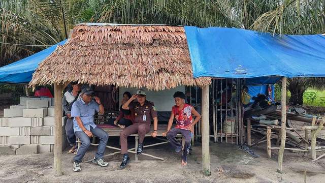 Kejari Belitung-PT TIM Bangun RLH Untuk Warga Bantan