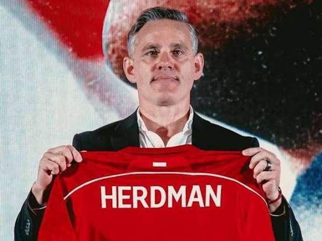 Optimistis Timnas Indonesia Lolos Piala Dunia Bersama John Herdman