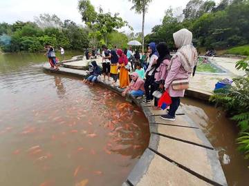 Wisata Keluarga di Taman Pemancingan Air Mesu Bateng