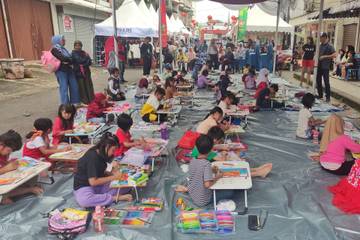 50 Peserta Ikuti Lomba Mewarnai Festival Ceria Imlek