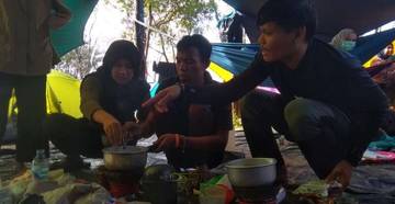 Camping: Pantai Dulu, Gunung Kemudian