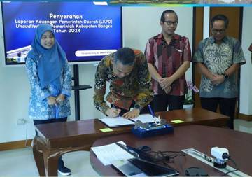 Pemkab Bangka Sampaikan LKPD TA 2024 ke BPK Babel