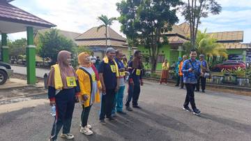 Jemaah Calon Haji Belitung Timur Jalani Tes Kebugaran 
