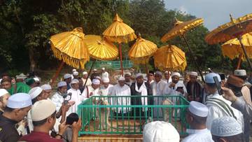 Ribuan Umat Muslim Gelar Ziarah Kute Seribu